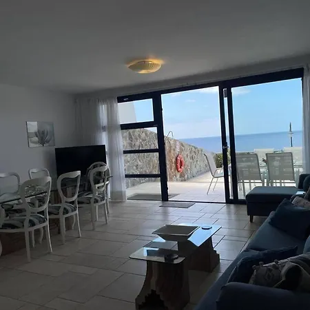 Lanzarote Ocean Oasis Apartment Puerto Calero